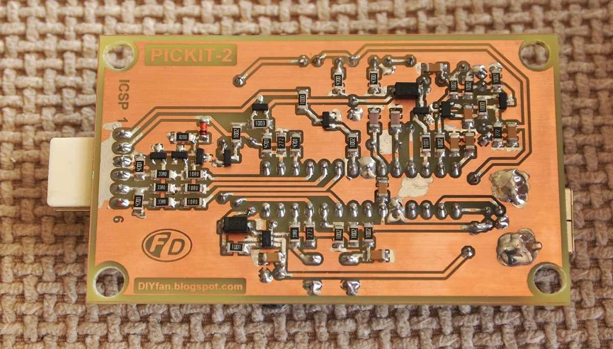 pickit 2 programmer circuit diagram