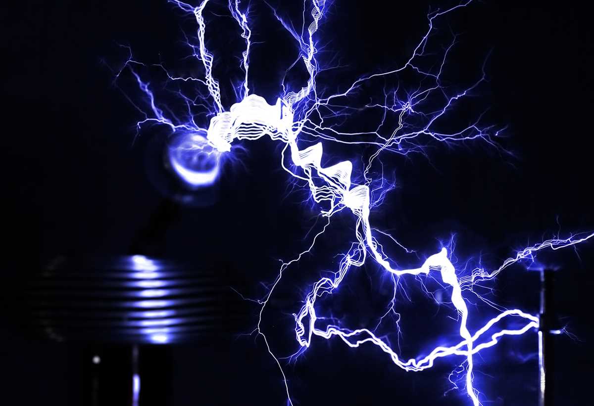 the schematic diagram of the tesla coil production.