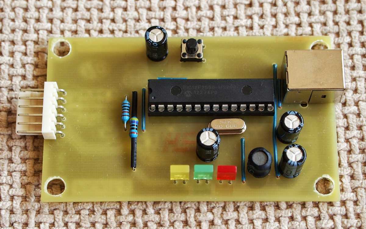 pickit 2 programmer circuit diagram